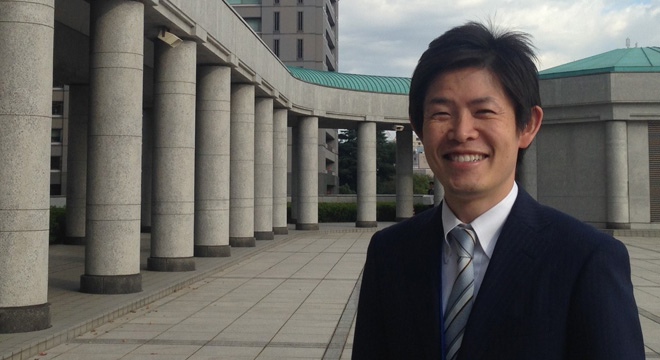 堀口 貞満 氏